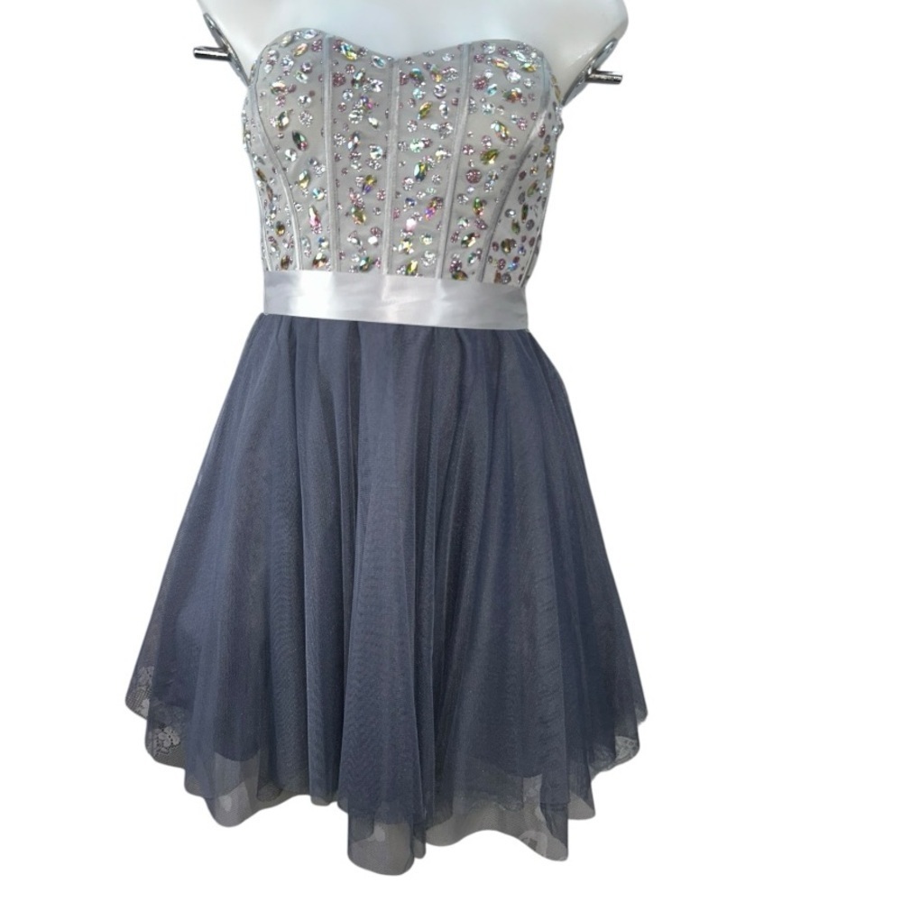 Nights By Teeze Me Junior Sz 7 Strapless Sweetheart Neck Fit & Flare Dress Gray